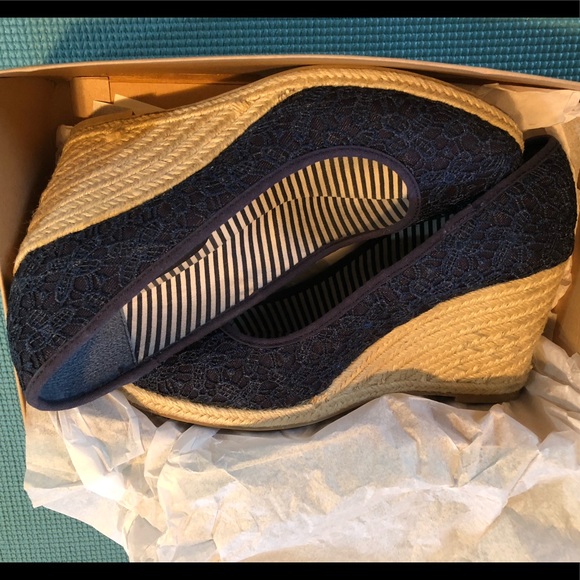 Womens Unlisted Kenneth Cole Wedges - Picture 3 of 9